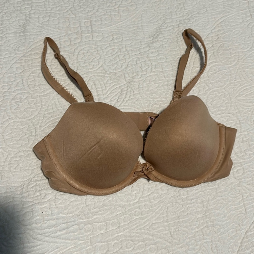 Body by Victoria's Secret Push-Up Smooth Bra